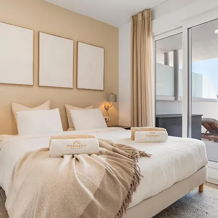 2br Penthouse With Spacious Terrace