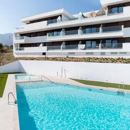 Apartmán 2br Penthouse With Spacious Terrace