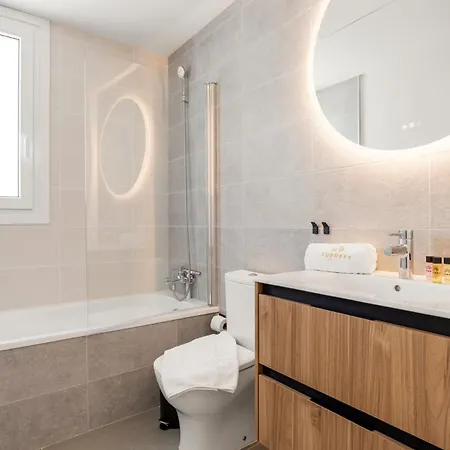 2br Penthouse With Spacious Terrace Apartmán