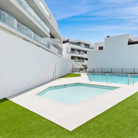 2br Penthouse With Spacious Terrace *